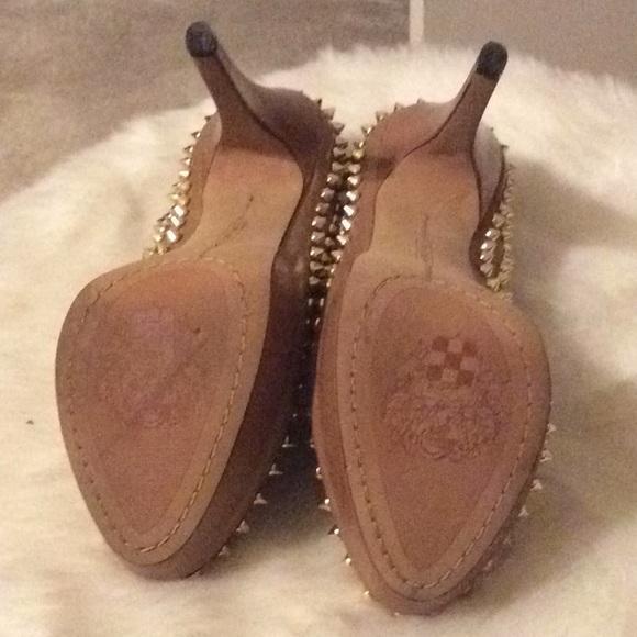 Spiked stiletto platform pump - Picture 4 of 8